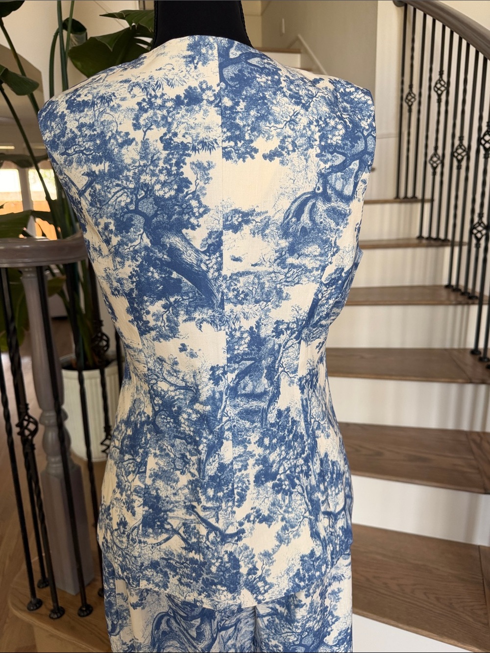 NWT Commense Blue and White Toile Sleeveless Pant Set (medium) - Picture 5 of 6